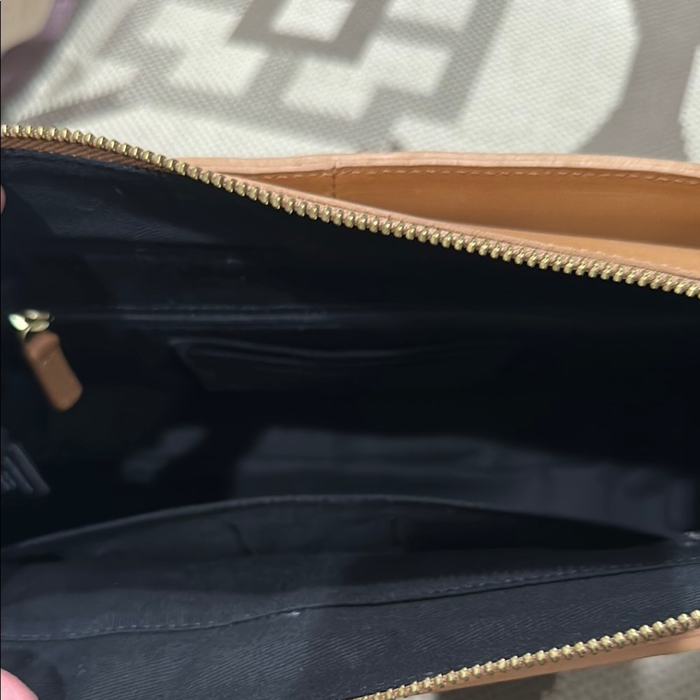 Tan Leather Women's Bag - Picture 4 of 10